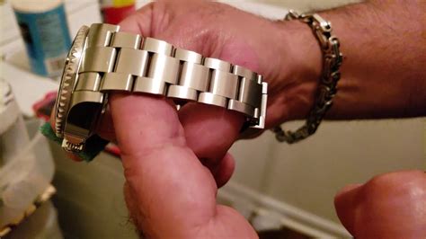 rolex oyster bracelet scratches easiky|removing scratches from rolex bracelet.